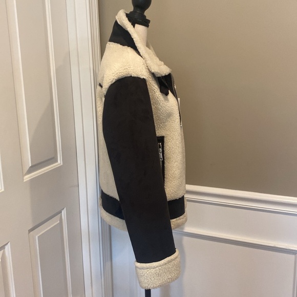 Like new worn twice Womens Live tree size medium black and cream bomber jacket. - Picture 5 of 11